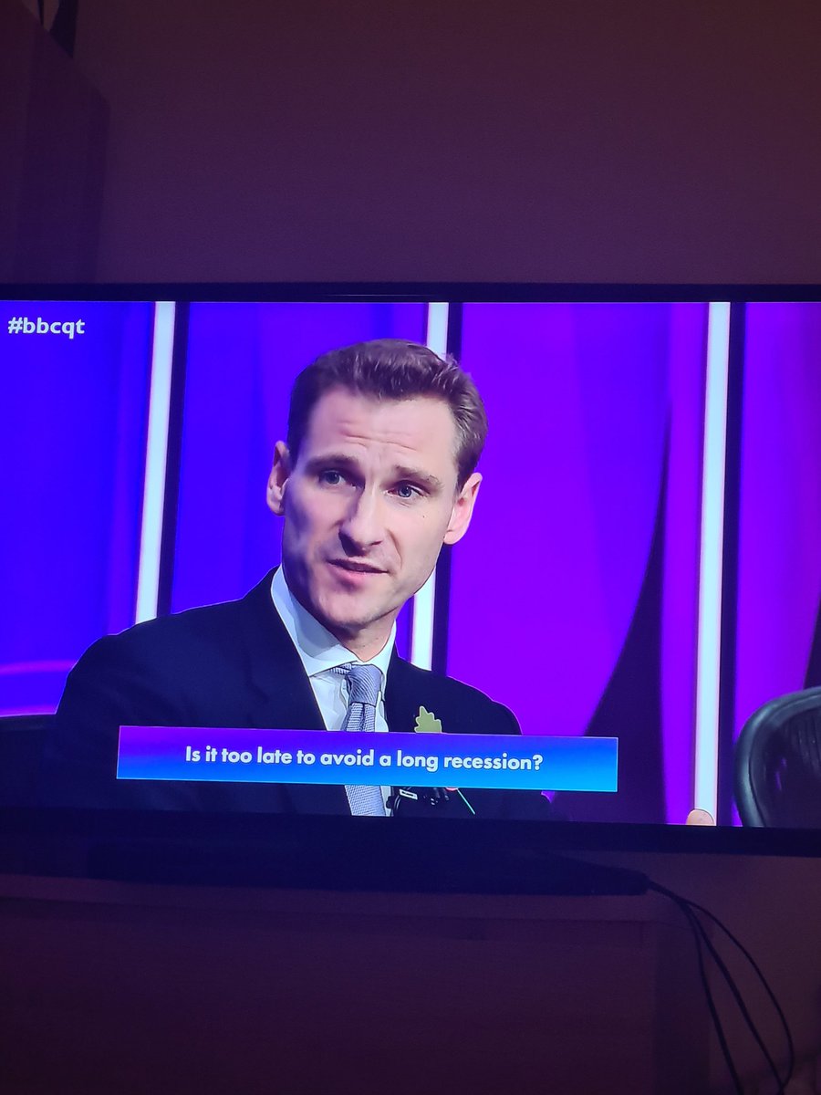 No59690773's tweet photo. I f*cking hate the tories and i'm probably too drunk but Chris Philp seems at least semi competent compared to his comrades!🤷‍♀️ #bbcqt #BBCQuestionTime https://t.co/aL8gztYZwT