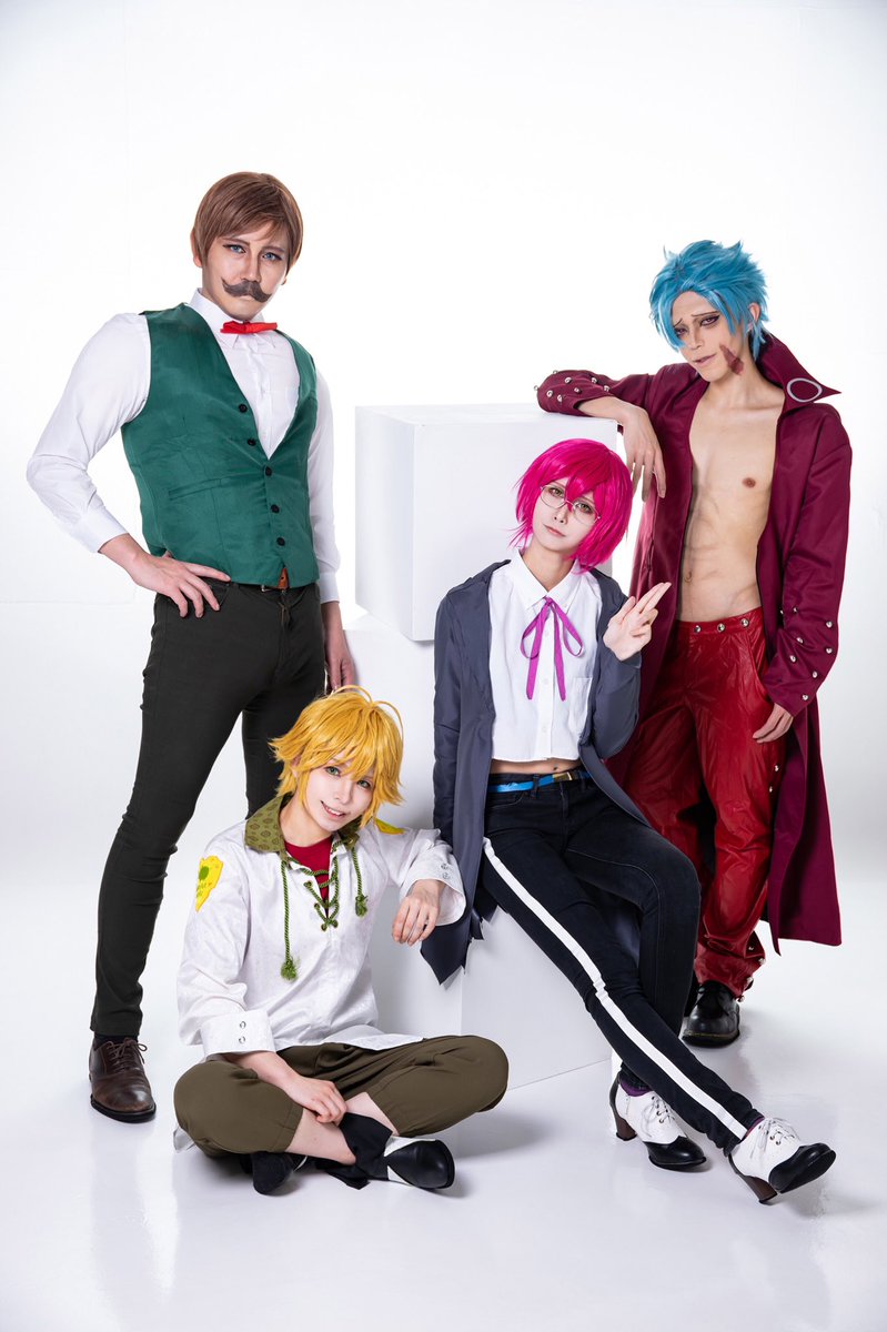 【cos】七つの大罪

　　　　憤怒　強欲　色欲　傲慢

3年前の併せにて✋
メンズだけの集合写真です😂