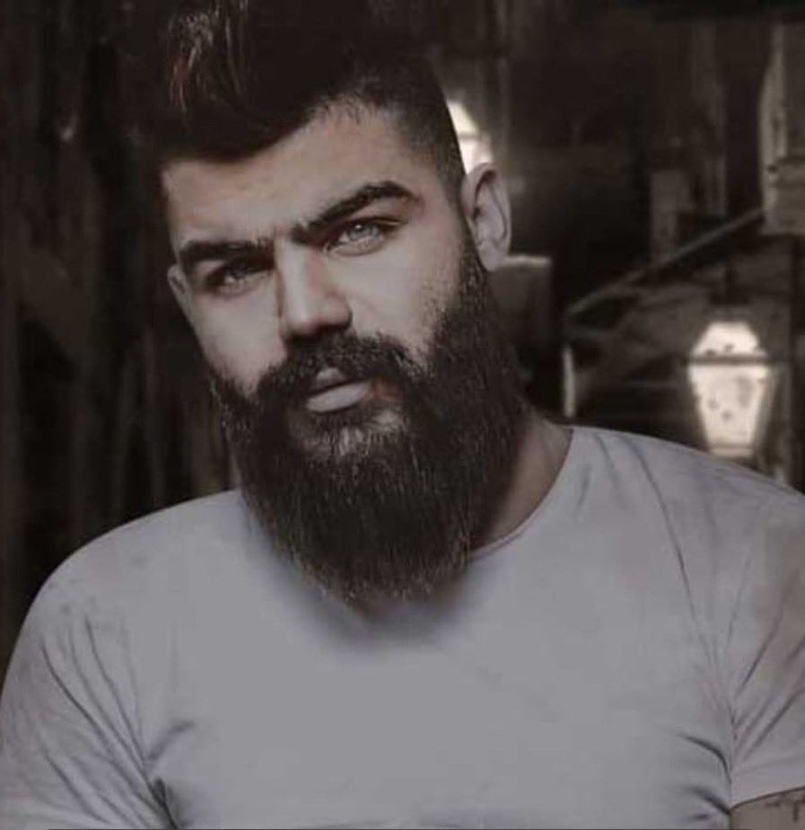 yaldina's tweet photo. Der kurdische Rapper #SamanYasin: Verhaftet, gefoltert und jetzt droht Todesstrafe! Schauprozesse im StaatsTV zur Einschüchterung. Auch der bekannte Rapper #Tomaj_Salehi  wurde gestern sichtbar von Folter gezeichnet im TV vorgeführt. Berlin 4.11. 15h #FreeThemAll @DuezenTekkal https://t.co/VCP1hHxsJI