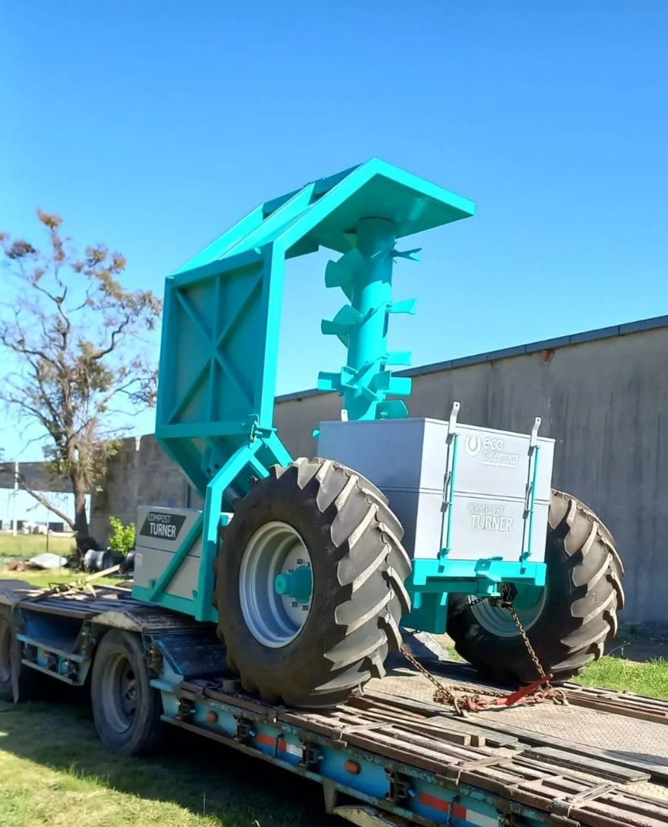 Lorden26327197's tweet image. #CompostTurner desarrollo de @intaargentina @INTAVTYRI empieza a cubrir las demandas para el tratamiento de residuos orgánicos #compost a través de @FertecSA @EcoManagement_ 

Se va esta nueva unidad para Lobería (Buenos Aires, Argentina) 🚜💨💨💨