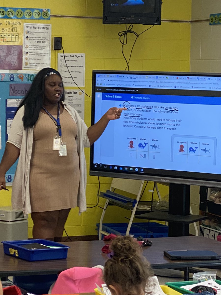 LisaJohnsonEDU's tweet photo. @Barbara_20S was on fire 🔥 during her 1st grade math lesson. Students identified important information and discussed strategies before grappling with the task. @BrentwoodSoars @HeathCoach @CaseyTeele #CCSK5Math @CumberlandCoSch @chcatalano https://t.co/6fmacwvm8r