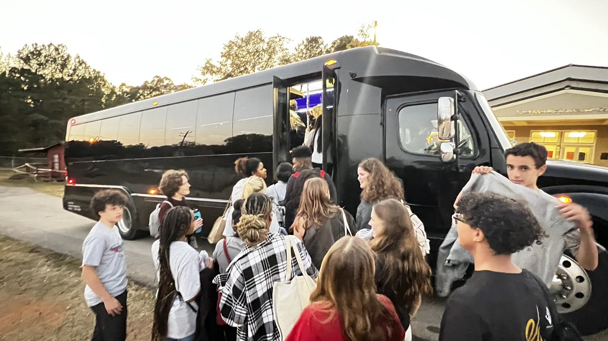 algorhythmsNFT's tweet photo. So we won our @SkillsUSAGA competitions and the district sent a party bus to pick us up and take us back to the city! 😳 #SkillsUSAGA #AlgoEd #nfteducators https://t.co/SUIsT4QK4G