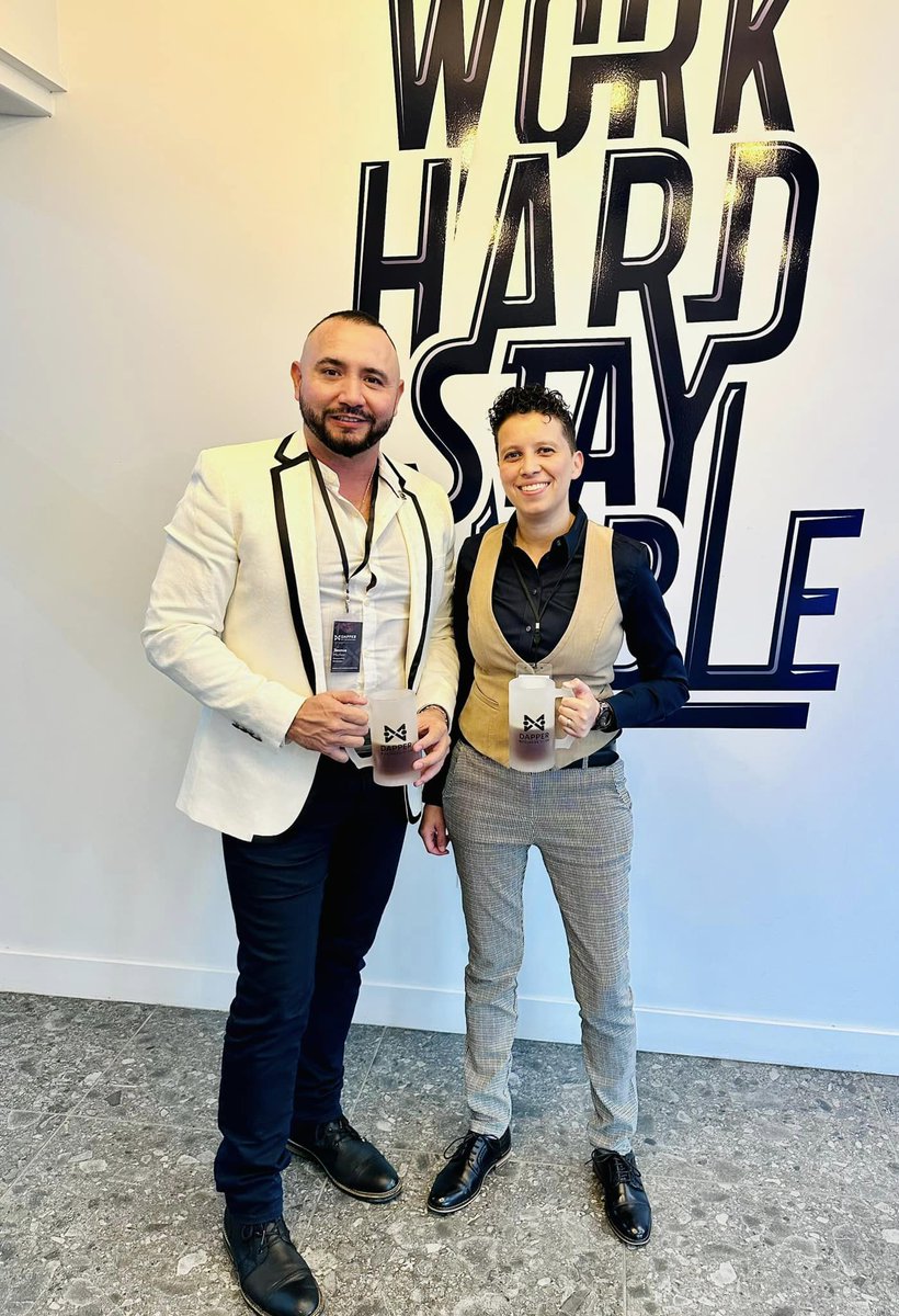 PhxICON's tweet image. Good times &amp;amp; #dappervibes at last week’s #Oktoberfest Netmixer hosted by Think Dapper in #phx repping @passportmx 

#dapperstyle #phoenix #downtownphx #beer #oktoberfest