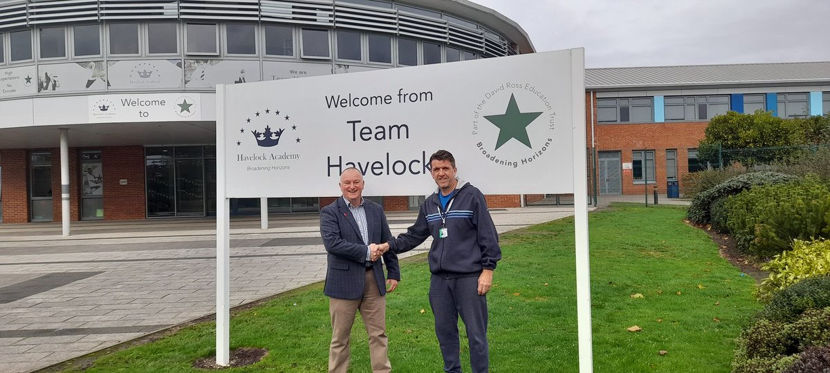 Al Sylvester (@alsylvester2) on Twitter photo Had the privilege of presenting at my old school today. Brought back so many wonderful memories. Many thanks <a href="/Dan__S___/">Dan Sylvester</a> <a href="/79jwoodhouse/">Joanne Woodhouse 🐝</a> <a href="/chucks1290/">nigel holmes</a> Had the privilege of presenting at my old school today. Brought back so many wonderful memories. Many thanks <a href="/Dan__S___/">Dan Sylvester</a> <a href="/79jwoodhouse/">Joanne Woodhouse 🐝</a> <a href="/chucks1290/">nigel holmes</a>