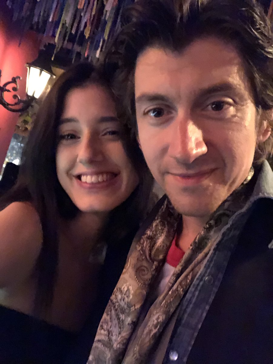 radioarcticve's tweet photo. Thank u sooo fucking much i love u guys @arcticmonkeys https://t.co/wWsaTJOWYS