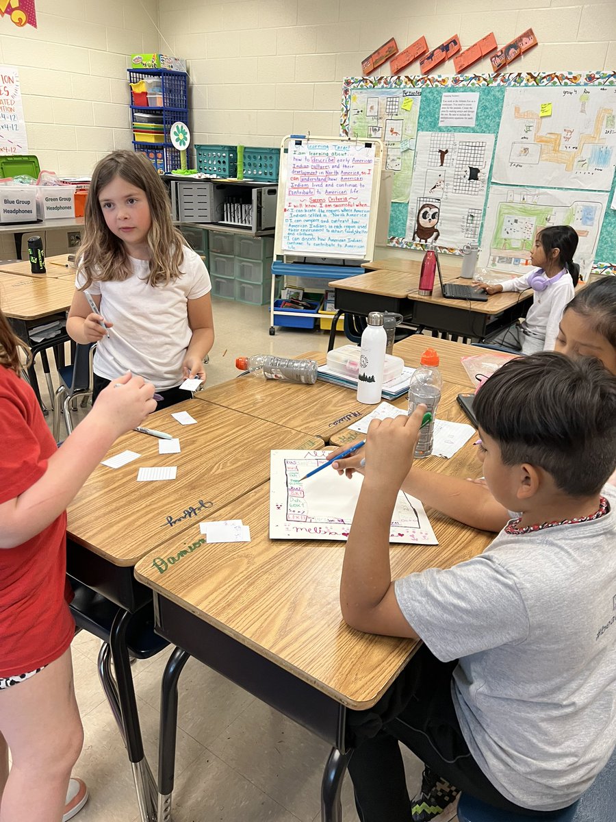 3rd grade is living some Defined Learning! Students are having a great time creating math games for the Defined Learning Family Math Night task! Science is our Jam! #uKnighted #TogetherWeGrow #KnoxESKnights