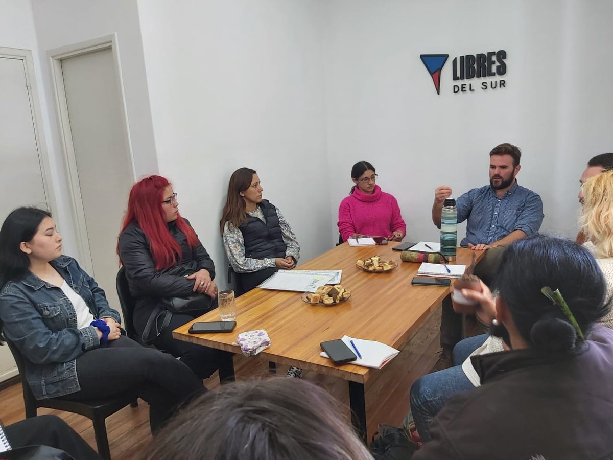 📝 Esta mañana tuvimos la reunión de planificación mensual del Índice Barrial de Precios, que llevamos adelante hace años desde el Isepci.

📈 El IBP nos permite relevar la evolución de los precios de la Canasta Básica Alimentaria en comercios de cercanía barrial

🧵👇🏼