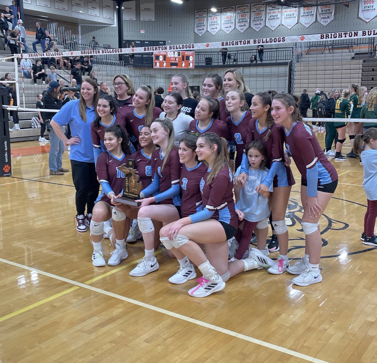 OkemosSports's tweet photo. Champs! @okemosvolleyB Well Done! NEXT!!!! Great match! #GO WOLVES https://t.co/MSDnZXRqZL