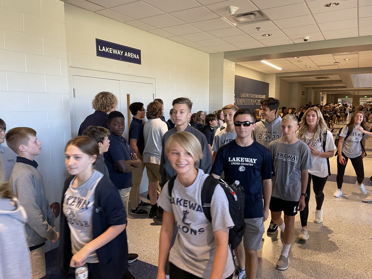 LCALions_sports's tweet photo. We're extremely proud of our Lions Cross Country team who headed to Middle Tennessee today for their state meet so today we all lined the halls to send them off. Good luck, Lions! Show them what you got! #lakewaylions #golions22 #lcaxc https://t.co/vq44nSOuMZ