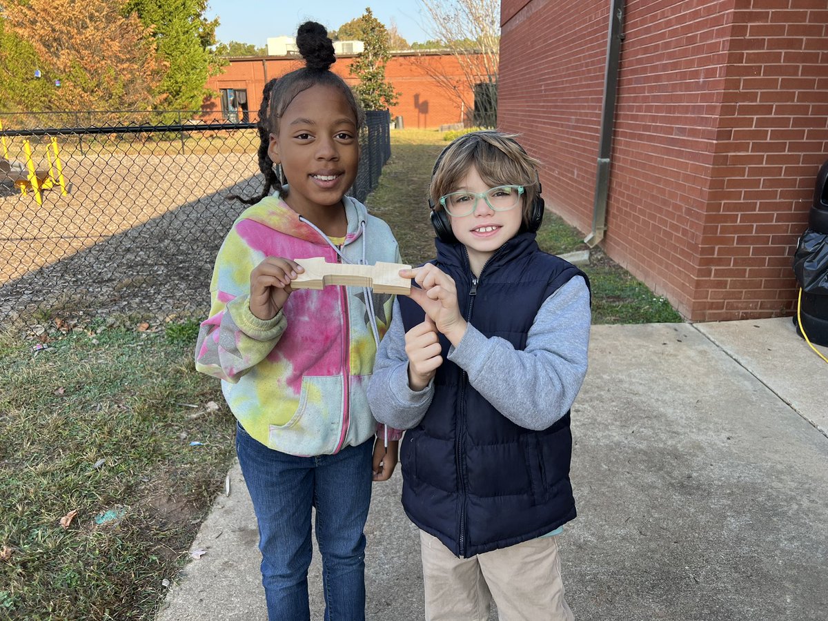 ParhamNatalie's tweet photo. Many thanks to these guys from @ParrishConstruction that took time out to cut out derby cars for our kids!!! There were a lot of cars to cut out, but they took on the challenge!! @ParrishConstruction not only builds great things, they build great relationships!! @Hubbard_Elem https://t.co/x5XJfaiUmR