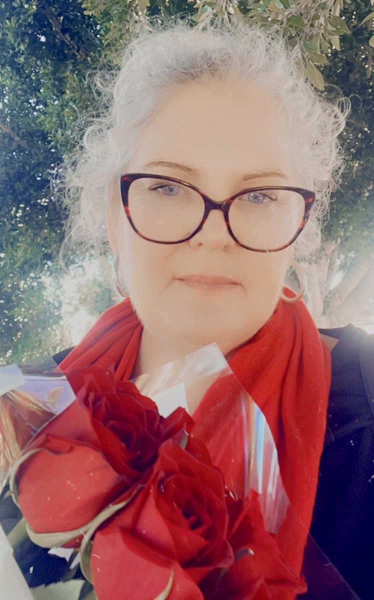 HumanFlourshing's tweet photo. We can’t be there today  beautiful girl, but everyone we connect with , will get a  🌹 with a conversation to #ChangeTheEnding #EmilyThompson @RedRoseRally https://t.co/dnJDpPjpTb