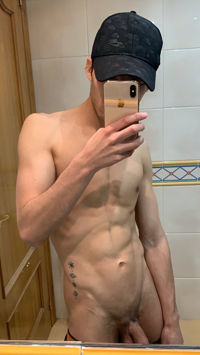 badbasten's tweet photo. RT si te gustaría verla completa 👿🍆💦 https://t.co/LQM1yBjSBN