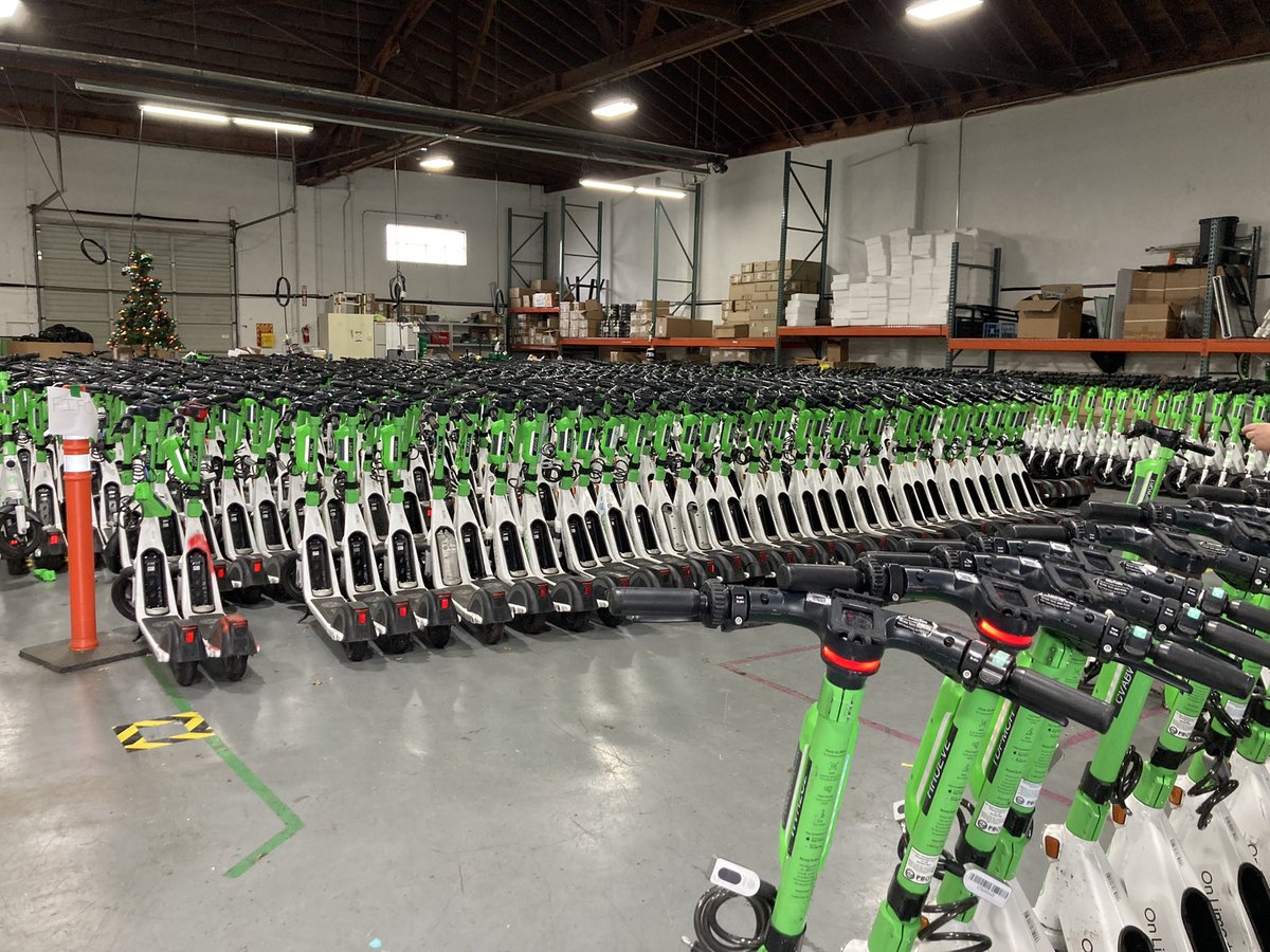 We have a new sponsor! 2 scooters and helmets on loan in demo mode. 
#thankyou <a href="/lime/">Lime</a> #limeportland for sponsoring our #501c3 #portlandoregon has amazing leadership by their examples they set! Together we act as one, the catalyst for change! <a href="/limebike/">Lime</a> <a href="/Chobani/">Chobani</a> <a href="/unrealsnacks/">Unreal</a> <a href="/cvs/">Vivek Venugopalan</a>