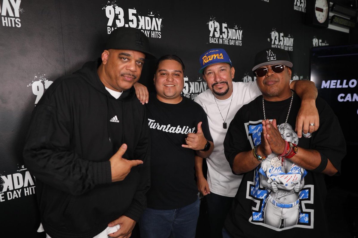Naythan2IT's tweet photo. Just a couple of cool guys just kicking it with @iamcecevalencia &amp; @romeoonyoradio at @935kday! Catch @mellow_man_ace, @therealodm, @candyman_ent there full interview they did on @cecenromeomorningshow on #Kday's youtube page!
#Naythan2it #KDAYNation
📸: @guapcityproductions https://t.co/U1Jg32uZCE