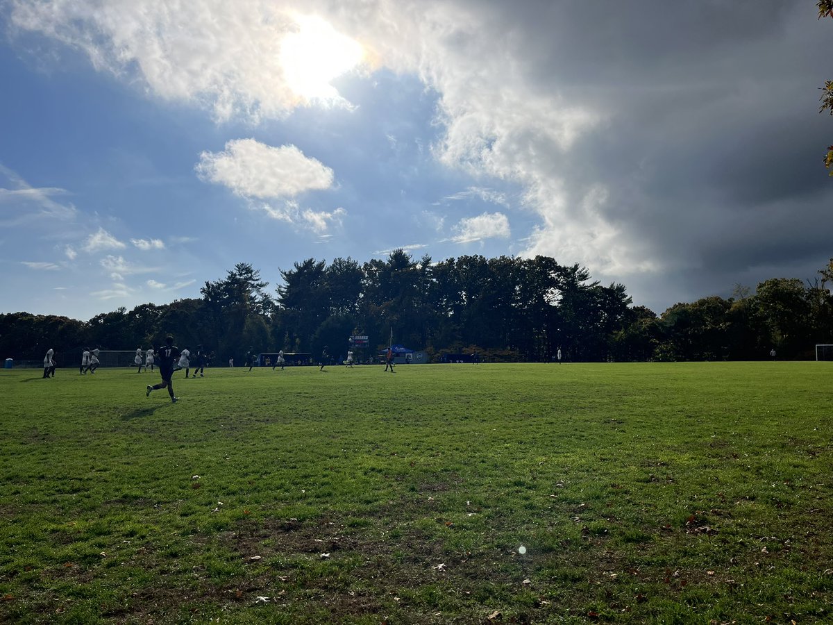 pattyru82's tweet photo. On Wednesday, Oct. 26 at 3:15 p.m. behind the William J. Lindsay Life Sciences Building, I watched the Suffolk County Community College men’s soccer team win 2-1 over Bronx Community College on the Athletic field. #ENG170 https://t.co/kv8nuv9XLz