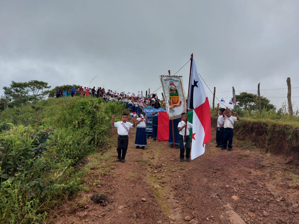 Cuenta_Oficial5's tweet photo. Comparto fotografías de la celebración del 03 de noviembre en la comunidad de Cerro Salitre en la comarca Ngobe Buglé 🇵🇦❤️😊🙌🏻 https://t.co/2wfQfuti4t