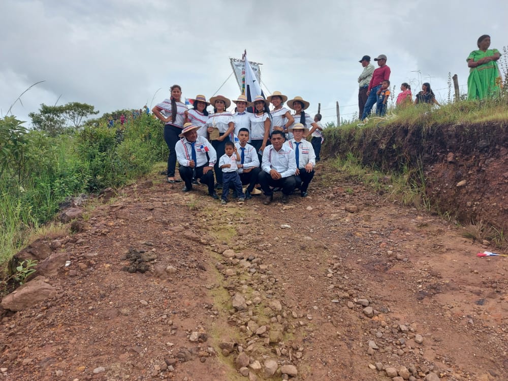 Comparto fotografías de la celebración del 03 de noviembre en la comunidad de Cerro Salitre en la comarca Ngobe Buglé 🇵🇦❤️😊🙌🏻