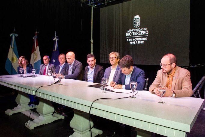 pmdomenichini's tweet photo. Reparar a través de la EDUCACIÓN 

A 27 años de la explosión en Río Tercero, acompañamos el reclamo de toda una comunidad. Una reparación histórica del Estado a través de la creación de una Universidad Nacional. https://t.co/aHh6MW2z7Q