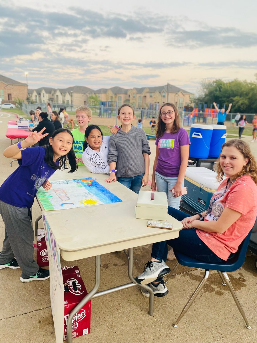 Lisa Burns tweet media