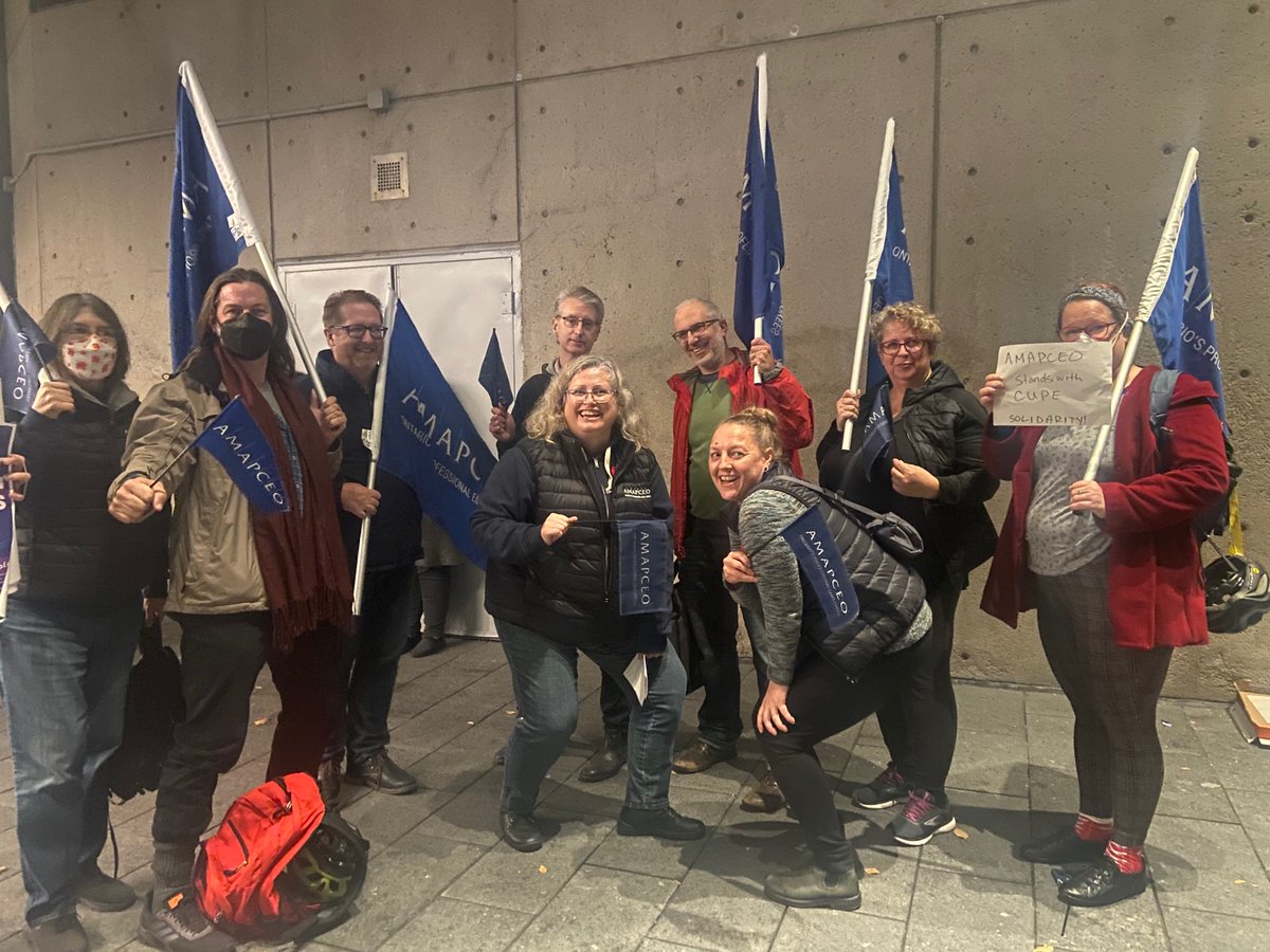 AMAPCEO's tweet image. AMAPCEO at the @osbcucscso Parents to the Bargaining Table Emergency Rally! We’re proud to stand with education workers #39Kisnotenough