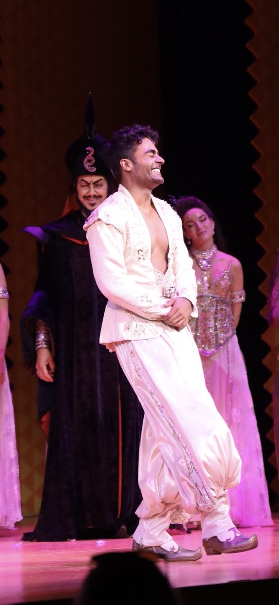 QuintyJasmijn_'s tweet photo. 4 september 2022💜
Double Shay day bij Aladdin✨ https://t.co/jJXVpjoKnd