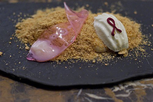 Look appetising? Why ‘shocking foods’ have become a trend in fine dining..new paper out doi.org/10.1016/j.ijgf…