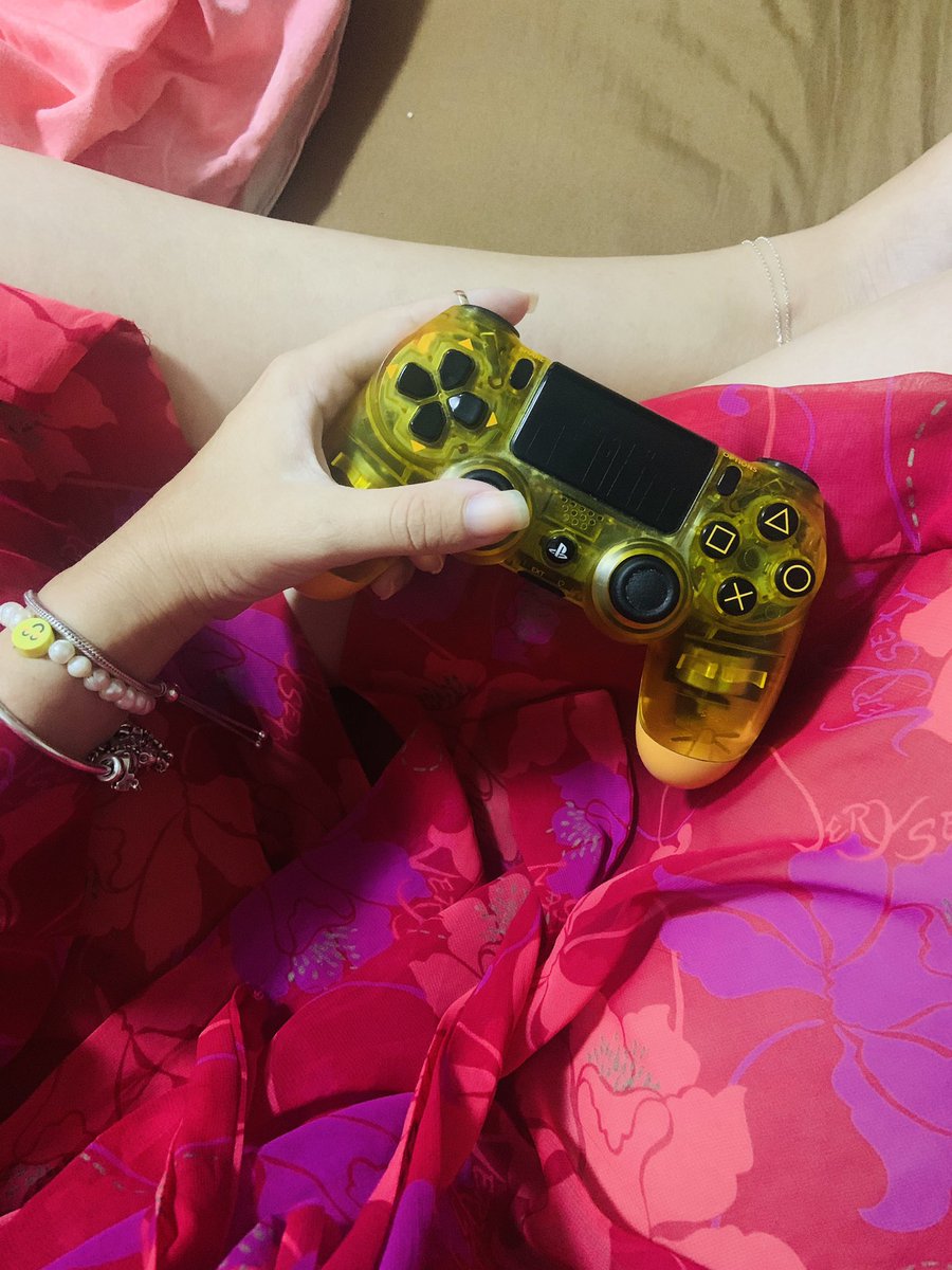 ely_potter_'s tweet image. Si identifican el juego somos panas 🤙🏻