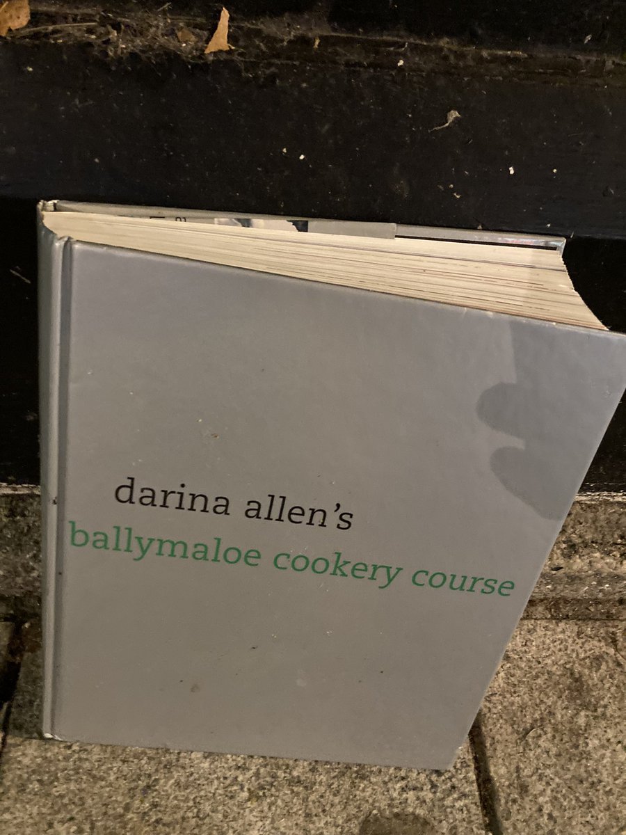 ComedyGildea's tweet photo. Arrived back at the shop and somebody had a left a book outside. A little lonely orphan book. Safe and warm now @DLRCO_Chamber @kilkenomics #sadbook #happybook https://t.co/yjqwajbLJu