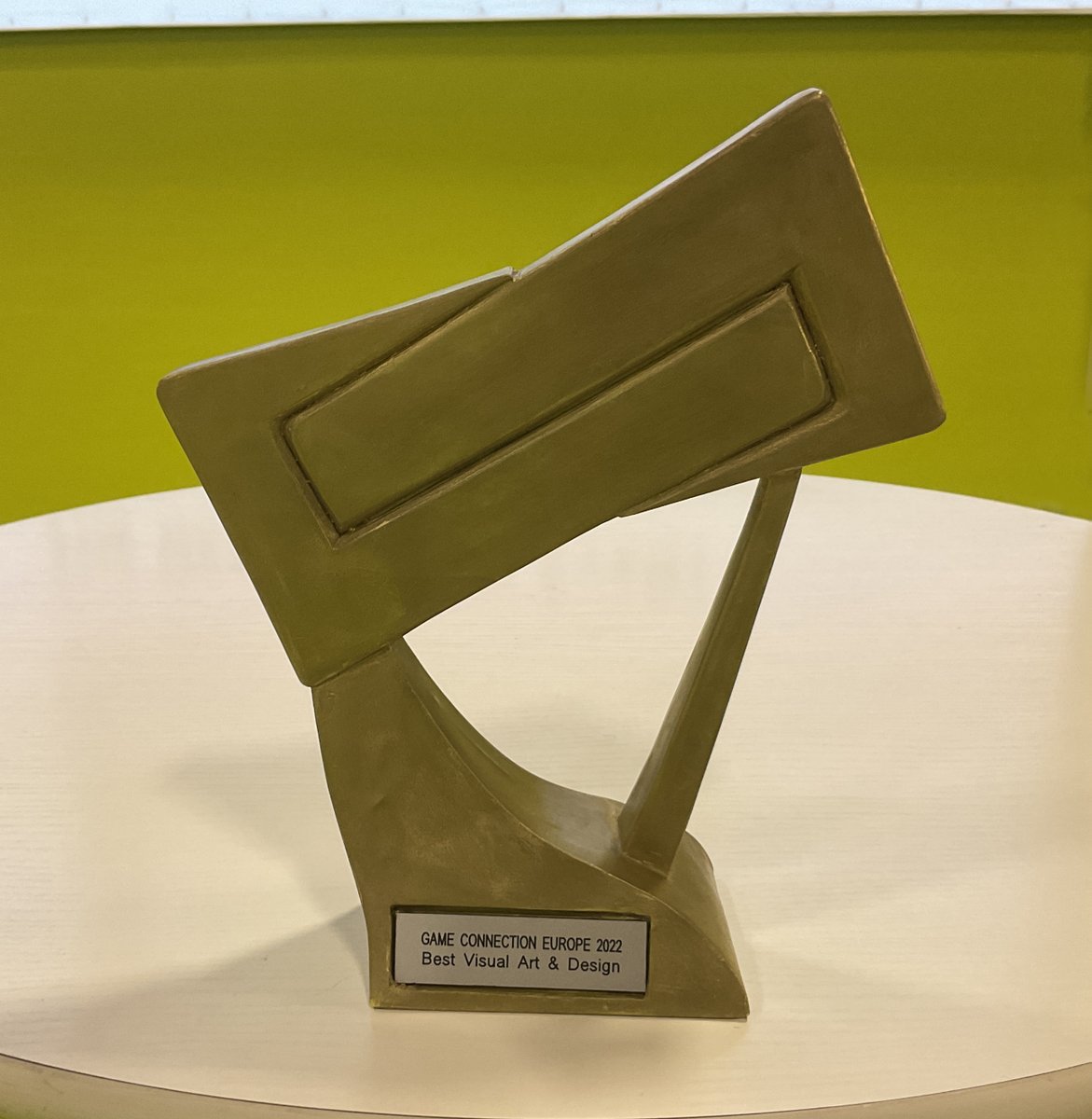AKAME (@akamegang) on Twitter photo Our game Kay has been awarded at <a href="/gameconnection/">Game Connection</a> for best visual art and design! Super happy!
#IndieGameDev #VisualArt #gamedev Our game Kay has been awarded at <a href="/gameconnection/">Game Connection</a> for best visual art and design! Super happy!
#IndieGameDev #VisualArt #gamedev