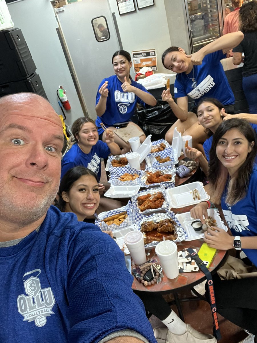 A fun night out with the goobers at Wayne’s #wingsup