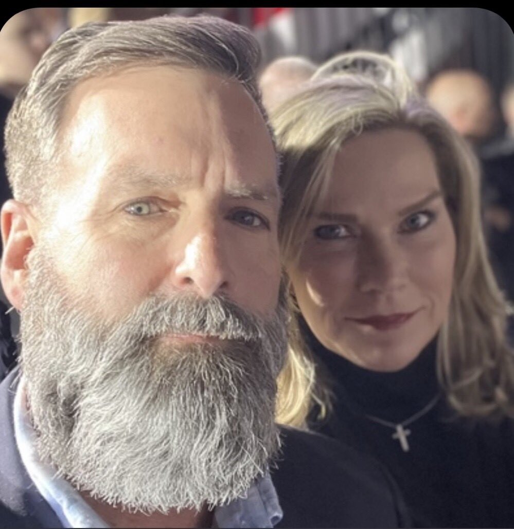 ShaneStrout's tweet photo. #FreeGregg
#FreeCatherine https://t.co/AC2ydCtBor