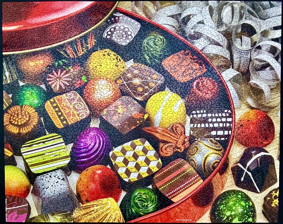 ijustlovepuzzl1's tweet image. I DID IT!

After 20 straight hours with no breaks I completed ⁦@SpringbokPuzzle⁩ Tin of Treats 2000 piece puzzle.

Thank you to everyone who stopped by the stream and especially those who had me up the entire time.

Believe it or not, I'll be live again tonight.