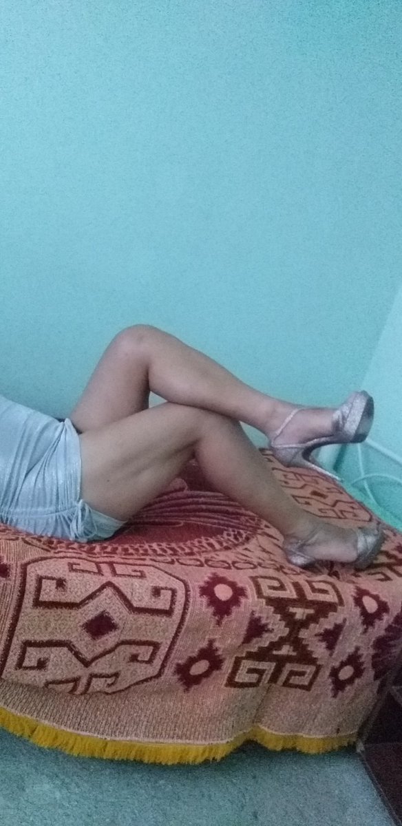 TamaraTrans2's tweet photo. Holis 
Quién para ver https://t.co/4ObTePHtNI
