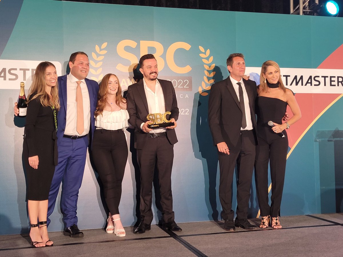 _fonta's tweet photo. Ganador Operador de Apuestas Deportivas del Año #SBCAwardsLatam @KAIZENGAMES1
Patrocinio @sportingtech @JPVarsky @InesSainzG https://t.co/YHiKOo8rLB