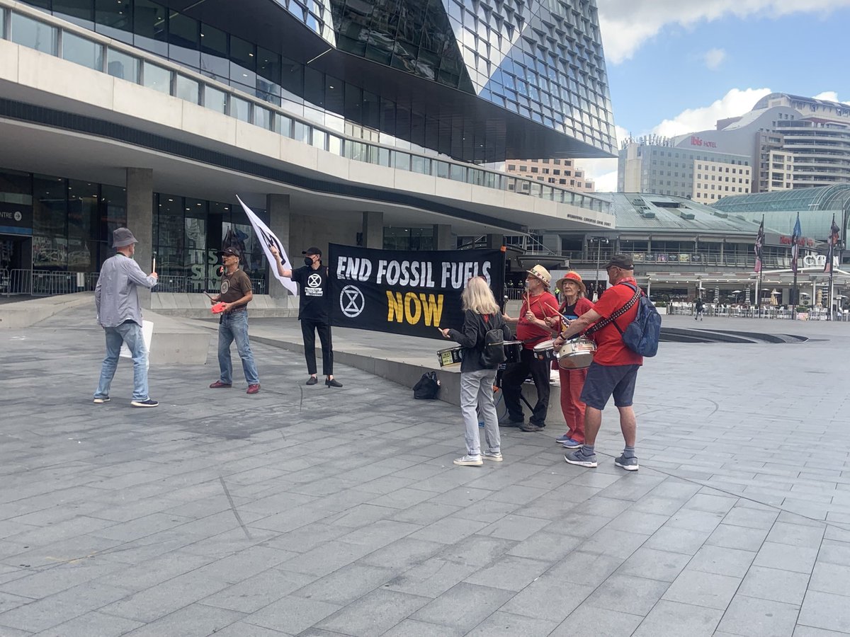 209alanandjanet's tweet image. Nannas settling in for some speeches, drumming &amp;amp; knitting.  Darling Harbour #IMARC. With other activist groups, &amp;amp; 100s of bored cops lurking.