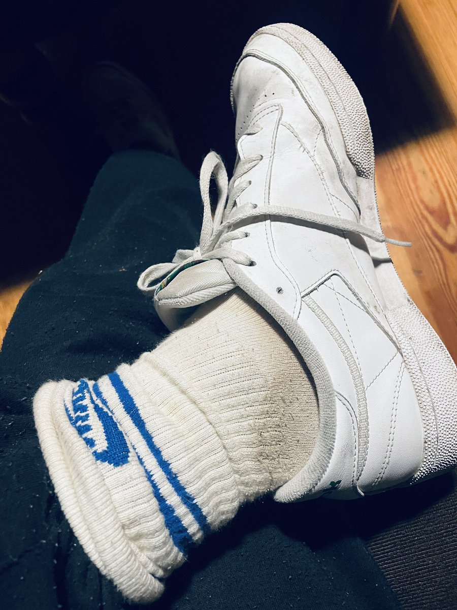 smell4u's tweet photo. Some smell made me cum. 💦

#gayfeet #gaysox #gaysocks #gaycum #gayjerk #smellysox #gayberlin https://t.co/VXYCjOcbEt