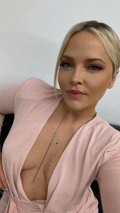 OnlyFans https://t.co/u3IOstn0SM https://t.co/EcyPyexRUU