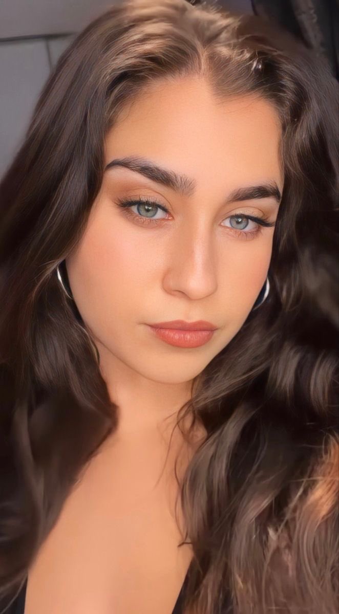 canjauregui's tweet photo. na maioria das vezes eu não consigo acreditar que lauren jauregui seja real pq a estética dela é tão perfeita https://t.co/QawTbNPWYj
