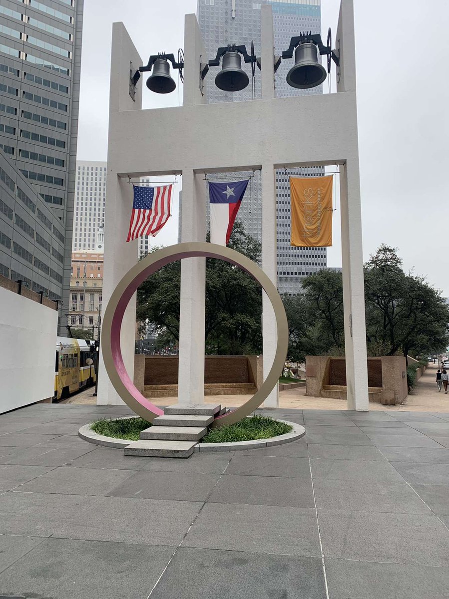 CalUHonors's tweet photo. Some beautiful pictures of Dallas taken by students attending the City as Text Session #nchc22 #honors https://t.co/LTcVp0SkFQ