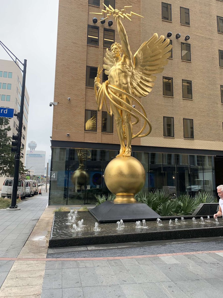 CalUHonors's tweet photo. Some beautiful pictures of Dallas taken by students attending the City as Text Session #nchc22 #honors https://t.co/LTcVp0SkFQ