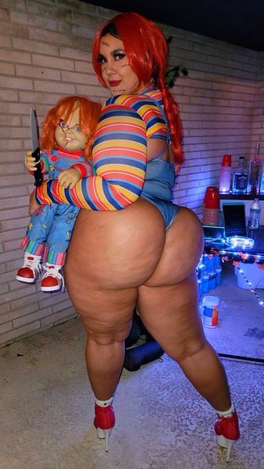 1 pic. Yes I’m still posting Halloween content till I run out AND NO ONE CAN STOP ME ??? #thick #curves