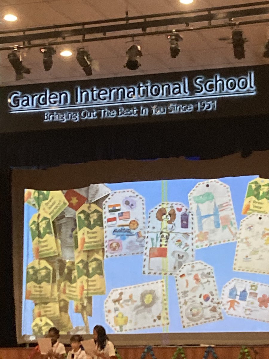 The whole school created luggage tags and drew our journey that brought us to GIS. As our Big Draw leaders said ‘we all have a different journey to GIS but we all belong here’ #gislearning <a href="/Art_Gis/">Art GIS</a> <a href="/EmmaArtTeacher/">Emma Powell</a>
