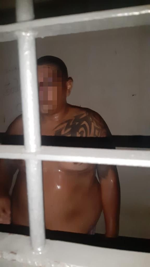 LassoGuillermo's tweet photo. Los cabecillas, criminales violentos que lideraban el Grupo de Delincuencia Organizada “Chone Killer” y fomentaban resistencia armada al personal de la @PoliciaEcuador y @FFAAECUADOR hoy en el Pabellón 2 de la Penitenciaria del Litoral, guardan ya prisión en la Roca. https://t.co/w38xIH7U4Z
