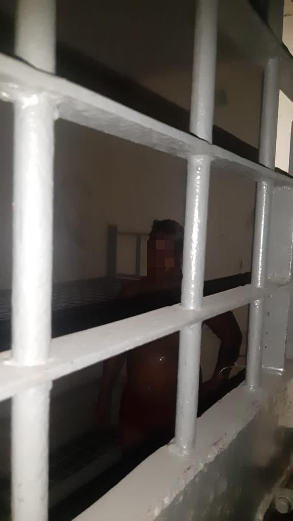 LassoGuillermo's tweet photo. Los cabecillas, criminales violentos que lideraban el Grupo de Delincuencia Organizada “Chone Killer” y fomentaban resistencia armada al personal de la @PoliciaEcuador y @FFAAECUADOR hoy en el Pabellón 2 de la Penitenciaria del Litoral, guardan ya prisión en la Roca. https://t.co/w38xIH7U4Z