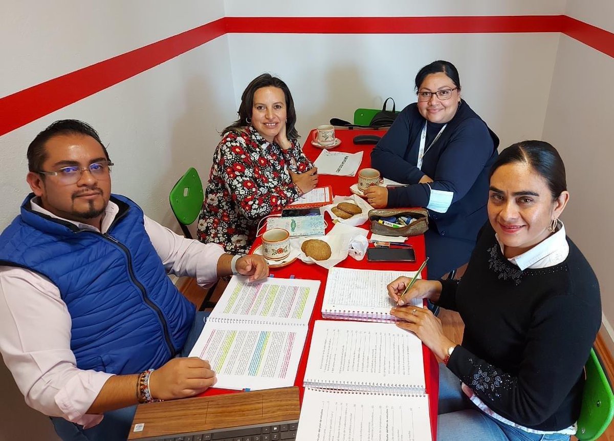 Suseth_DeLaO's tweet photo. Reunión de trabajo con Centro de Maestros de San Felipe del Progreso y SRBA para el diseño del Trayecto Formativo de Asesores Metodológicos de Primaria para este ciclo escolar.
#SREBAtlacomulco
#TrayectoFormativo
#AsesoresMetodológicos
@TinocoGRogelio @geramonro05 https://t.co/okhh0kx6Za