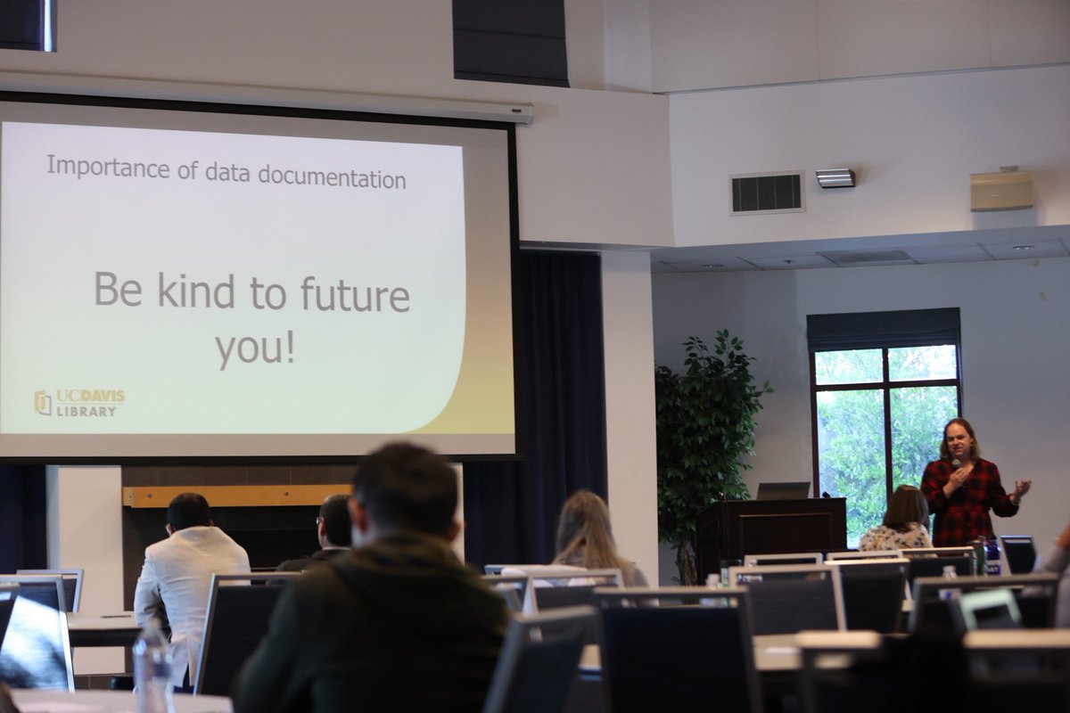 AgWaterCenter's tweet photo. We learned about data management, authorship, and collaborative tools with Emily Atkinson, and heard a project evaluation report from LeAnn Brosius. https://t.co/Dvynqzb8jL