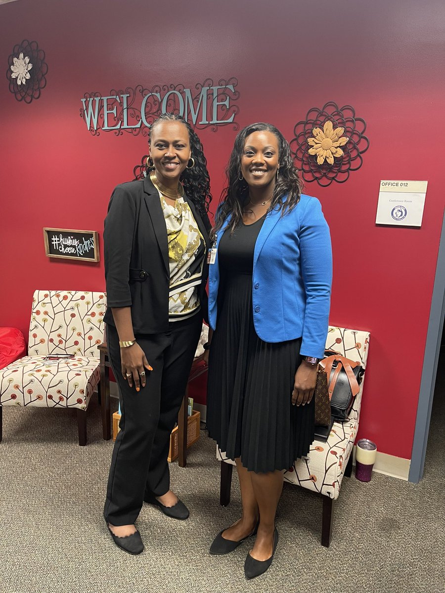 Dr. Nicole Lewis tweet media