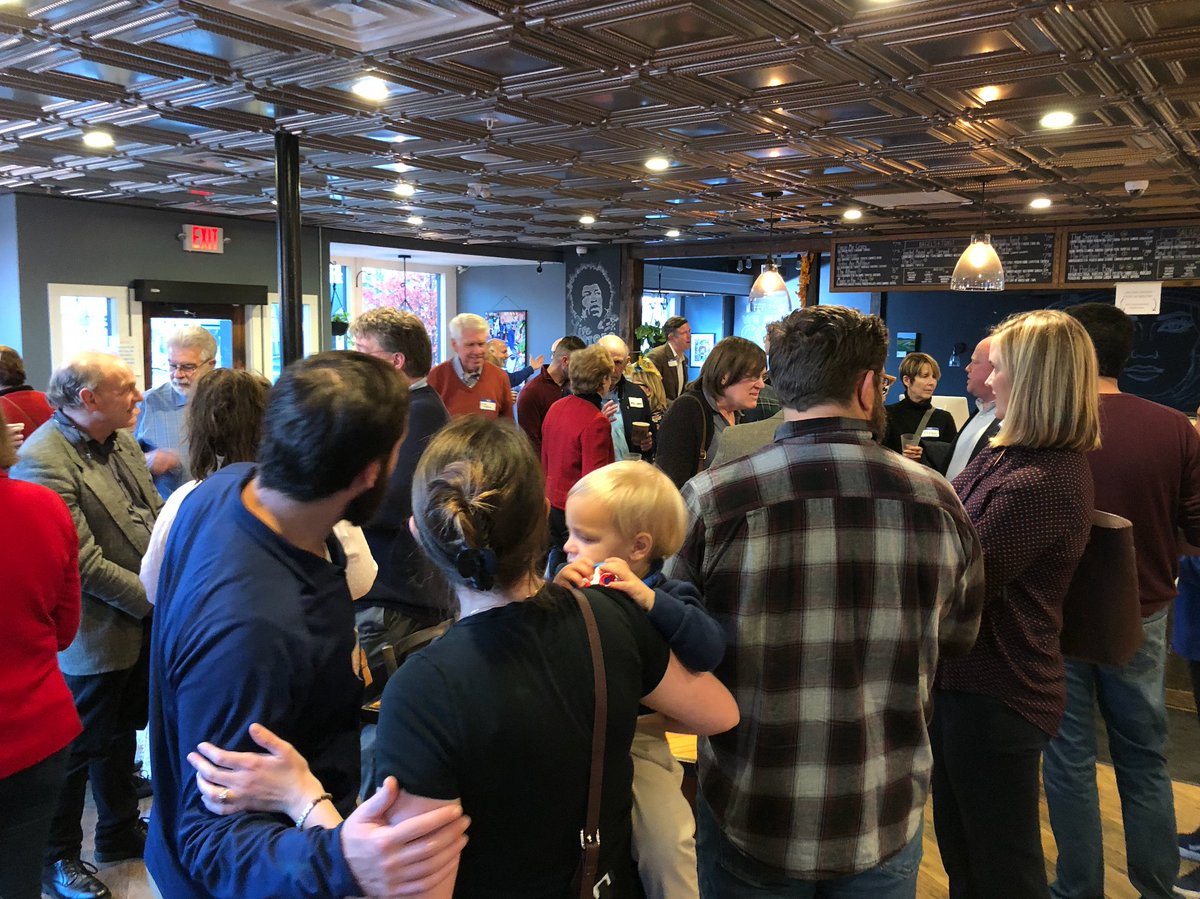 DanaHilliard_NH's tweet photo. Great room, great crowd, with the great @SenatorShaheen tonight in Dover! 

Thank you to @CindeWarmington @SenDavidWatters @bobfordover the @DoverNHDems @brookshmusic Flight Coffee and everyone who came out to be a part of this campaign tonight! #NHPolitics https://t.co/HydzTRBGzo
