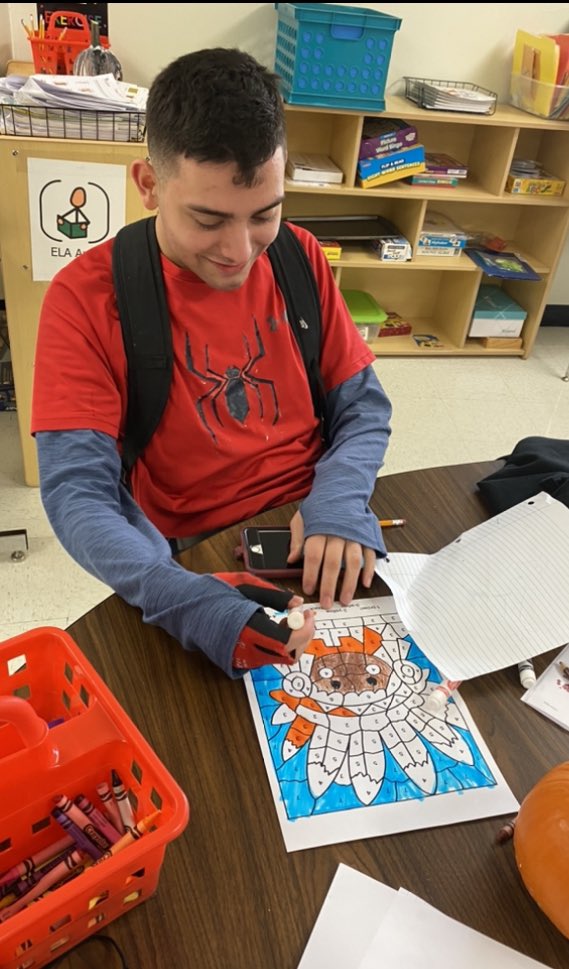 eileen_barboza's tweet photo. When you make learning fun, you get happy students, when you have happy students, you get SMILES!!! These are the SMILES and “little things” that make my days and melt my heart!!!! #LOVEMYJOB #LifeOfASpecialEducationTeacher #TheirSmiles #MyWHY @NISDSpecialEd @NISDHolmes https://t.co/3Vze6A7lQc