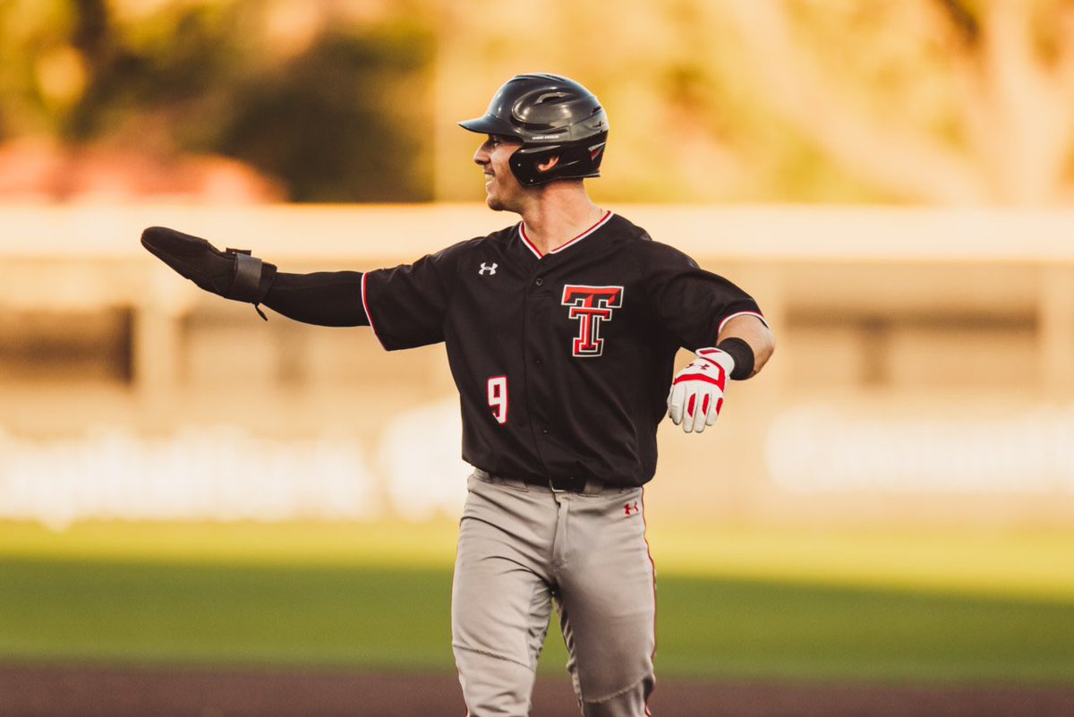 That’s a wrap on the Red and Black Series! 

🔴 takes the finale to win the series, 2-1. 

#WreckEm